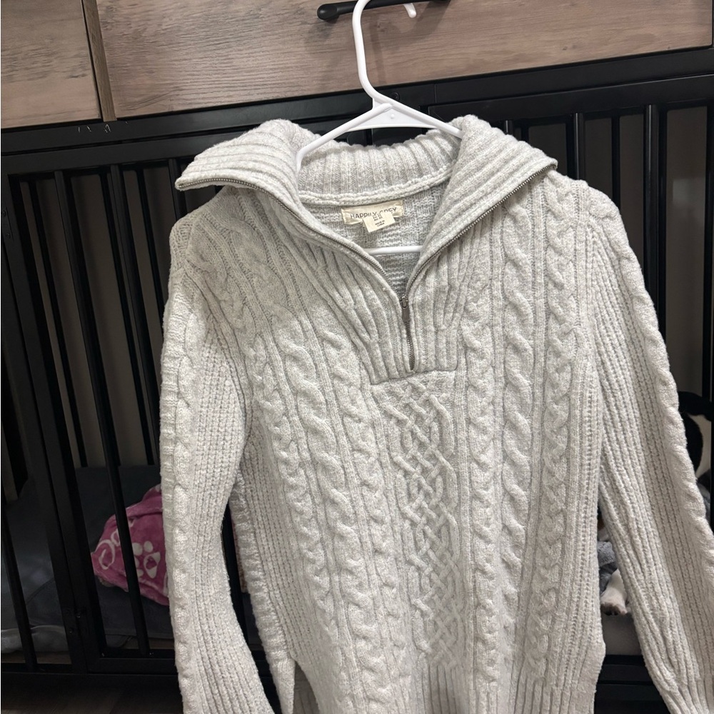 Fuzzy Cable Knit Sweater-Grey